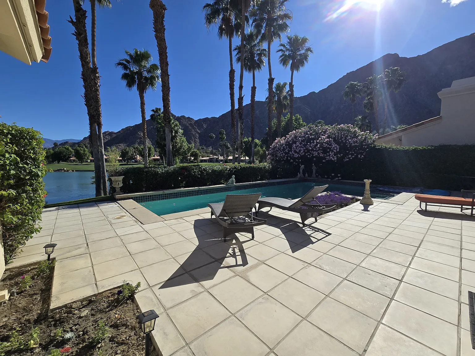 3 bed, 3.5 bath, 3750 sqft, $13,000 — Photo 2