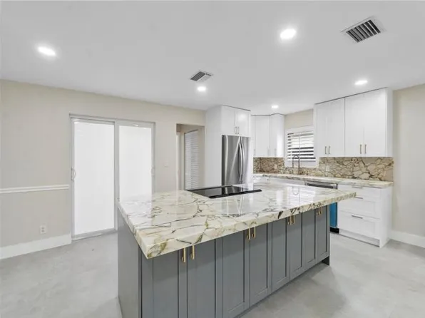 828 Johnson St, Hollywood, FL 33019