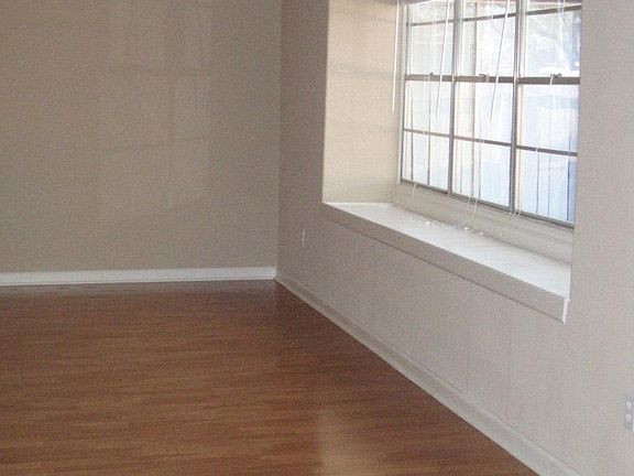 2nd image of 16115 Blackhawk Blvd