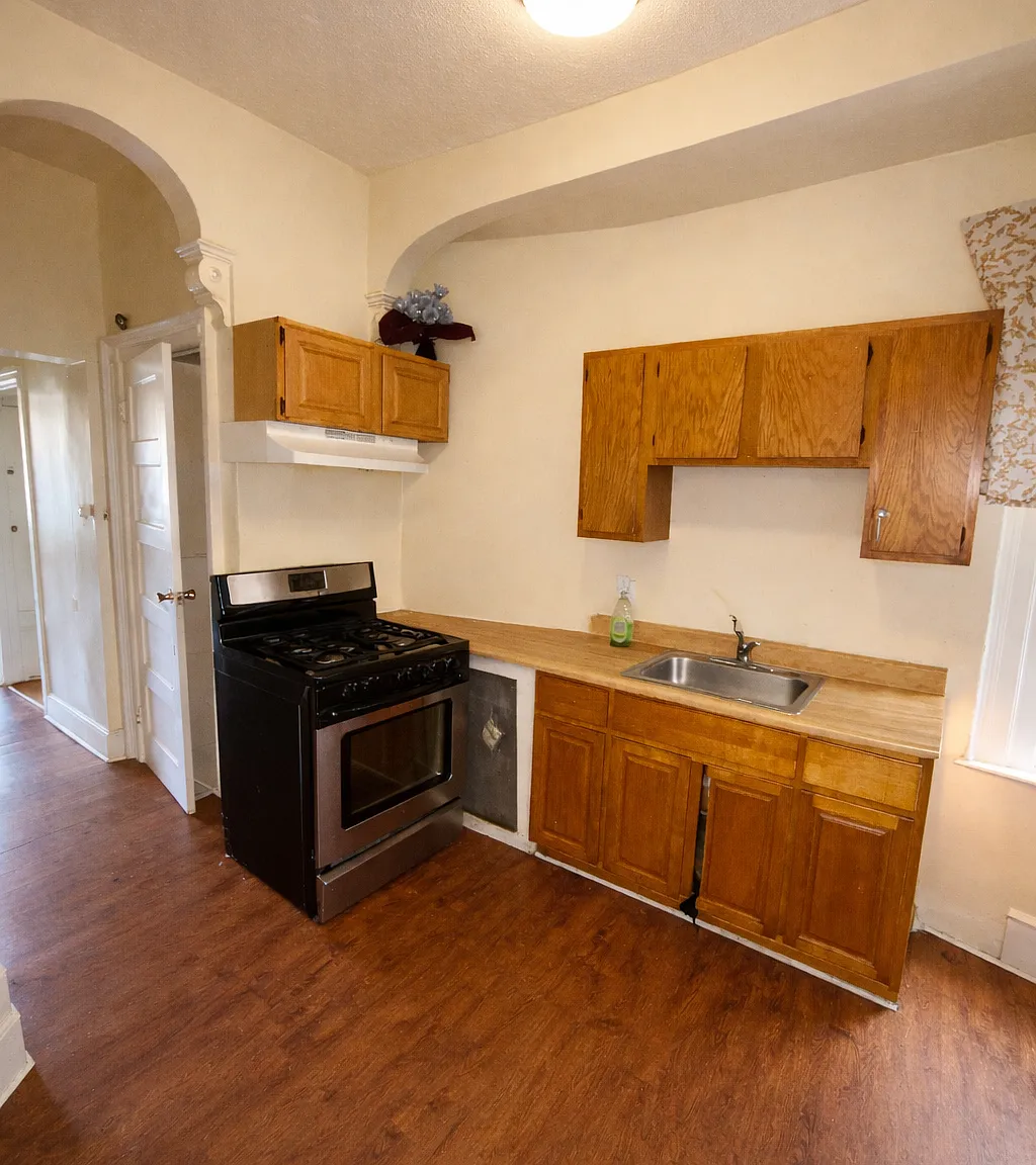 1330 West Hunting Park Avenue - 2 — Photo 4