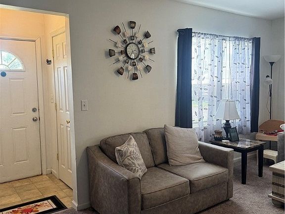 5th image of 1325 Stanberry Ave