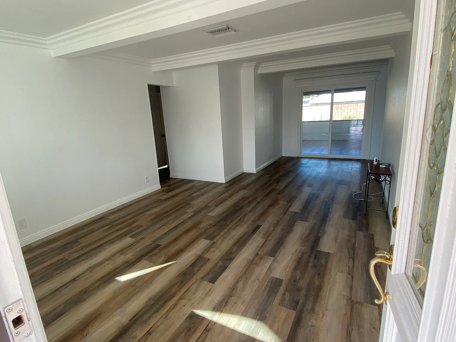 3 bed, 1199 sqft, $3,500 — Photo 2
