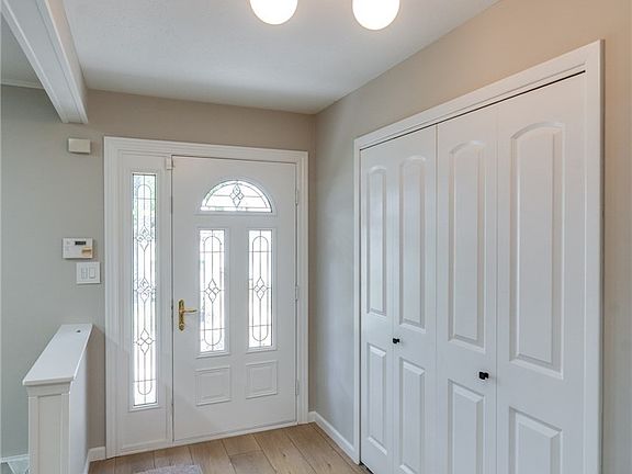 3rd image of 6366 Dunfield Dr