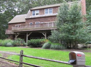 24 Rocky Hill Rd, Mount Sinai, NY 11766