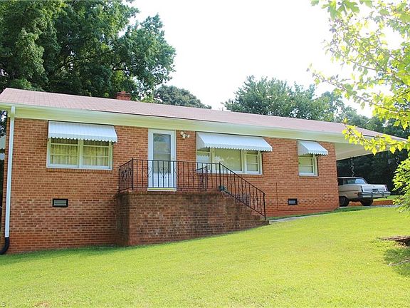 4th image of 3024 Branderwood Dr