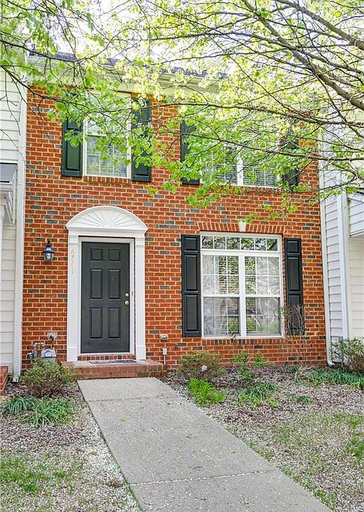 1st image of 6741 N Grand Brook Cir
