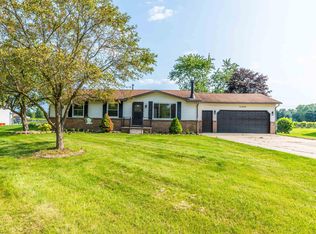 21630 Chester Rd, Ray, MI 48096