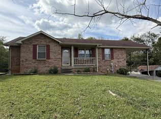 1916 River Rd, Clarksville, TN 37040