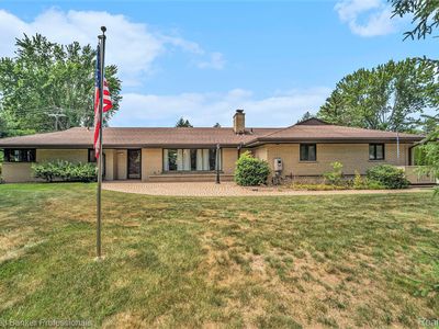 16161 Hubbard St, Livonia, MI, 48154