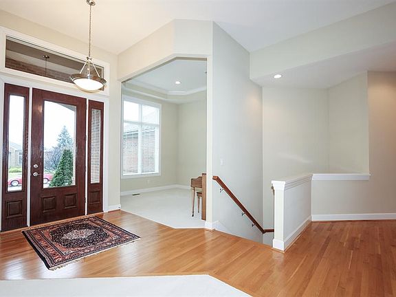3rd image of 8308 Sweet Briar Ct