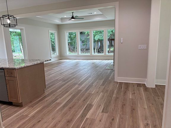 2nd image of 2403 Avenue G