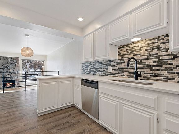 3rd image of 1342 Jones St #1342