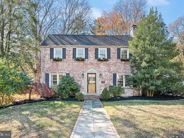 6 Vining Ln, Wilmington, DE 19807