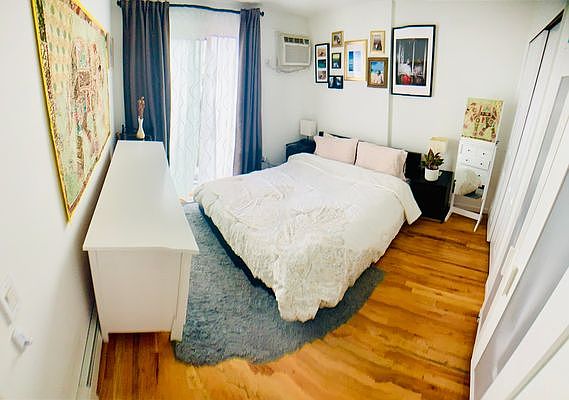 5th image of 2323 31st Ave APT 6C