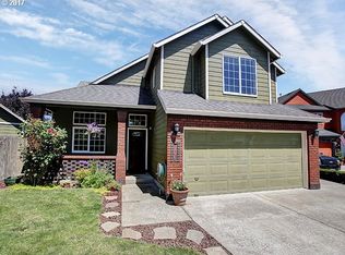 643 SW 24th St, Troutdale, OR 97060