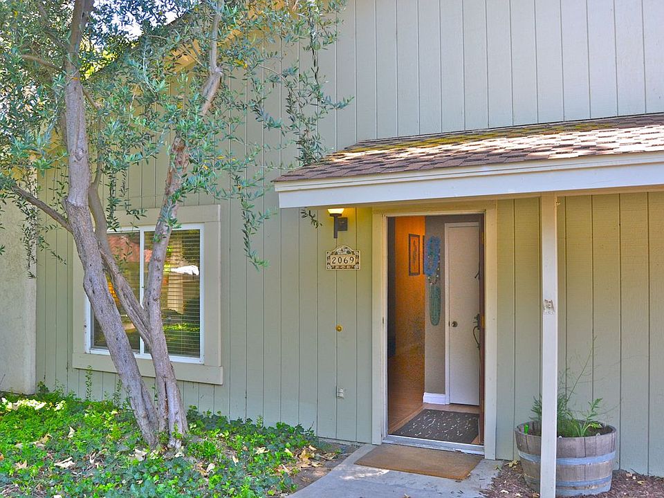 1st image of 2069 Village Ln