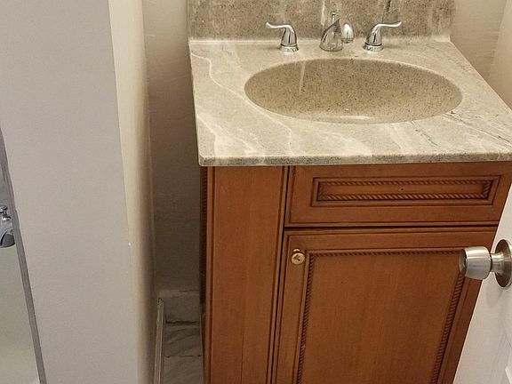 5th image of 424 Commerce St Floor 2