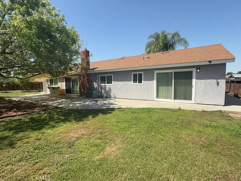 24245 Powell Pl — Photo 4
