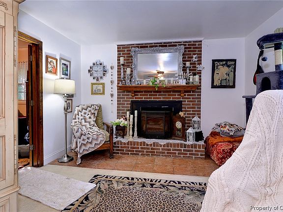 4th image of 309 Wilkinson Dr