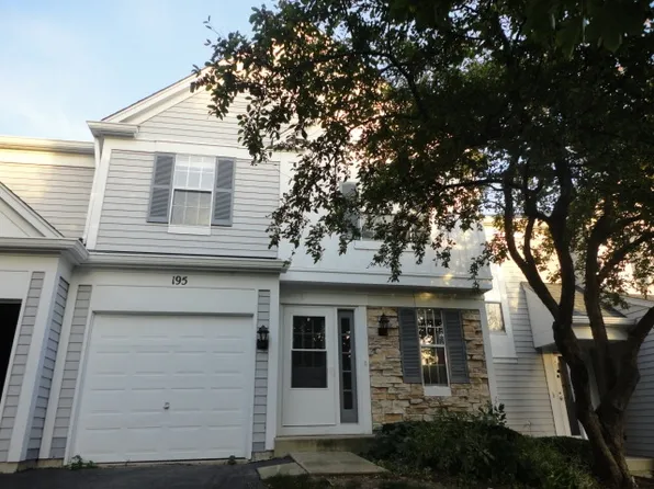 195 Half Moon Cir, Aurora, IL 60504