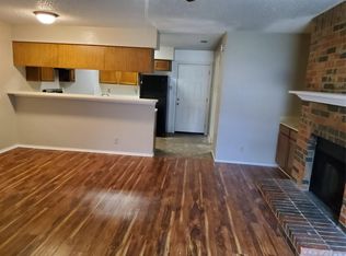 516 Rita Ln #C, Arlington, TX 76014