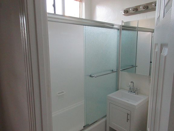 5th image of 1225 Princeton St APT B