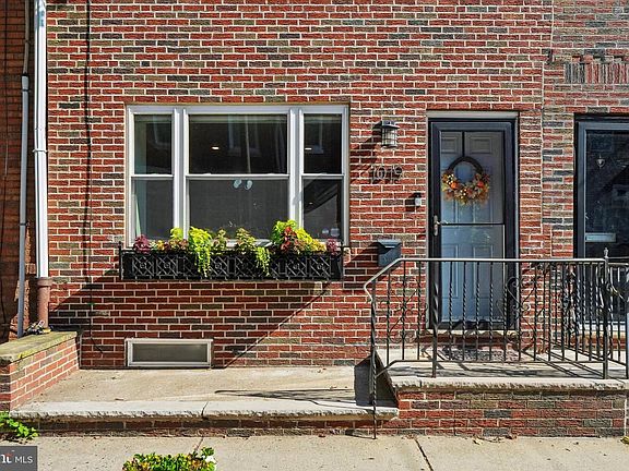 3rd image of 1019 Annin St