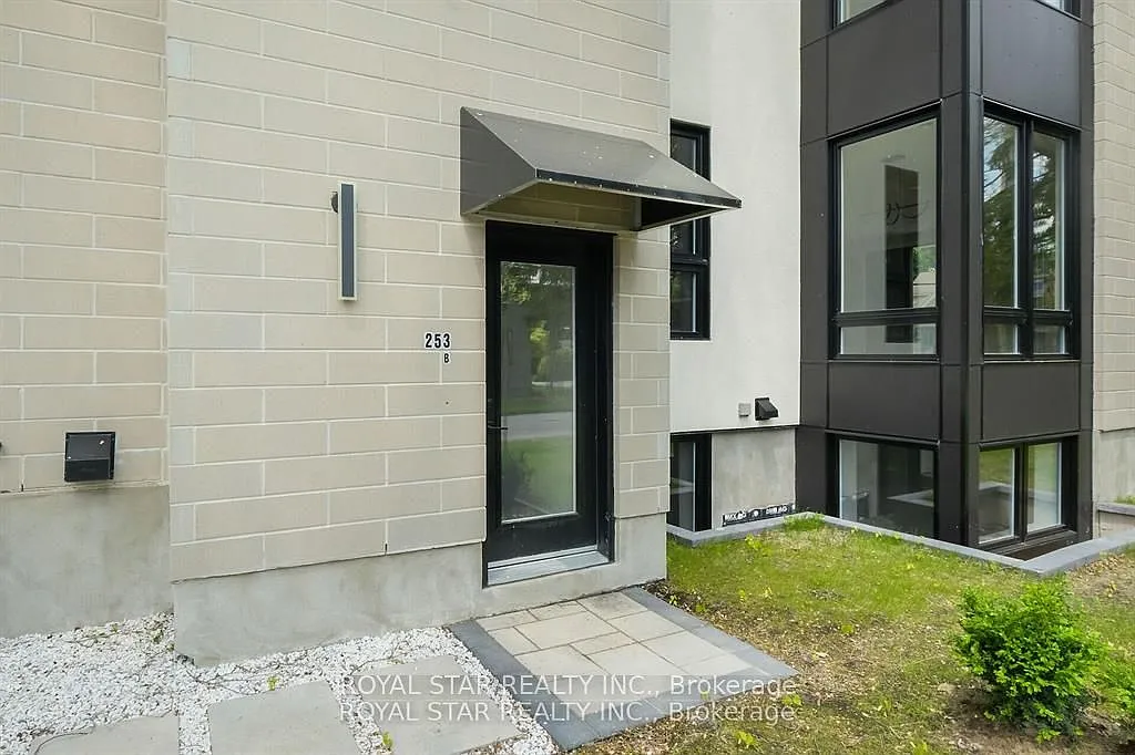 2 bed, $2,250 — Photo 2