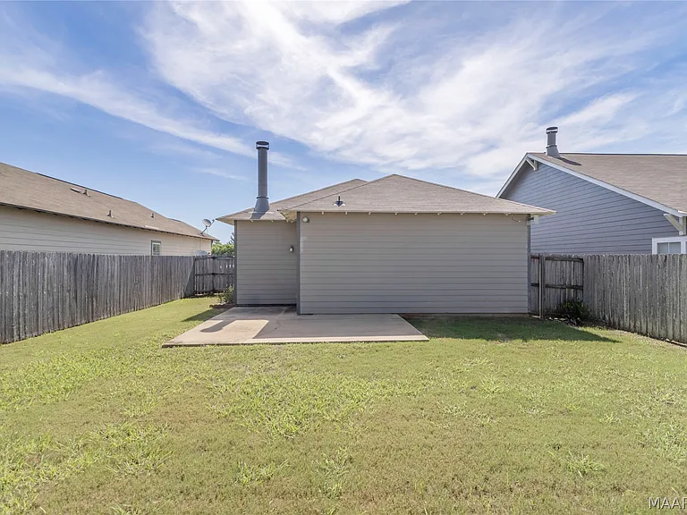 3909 Brookshire Way — Photo 26