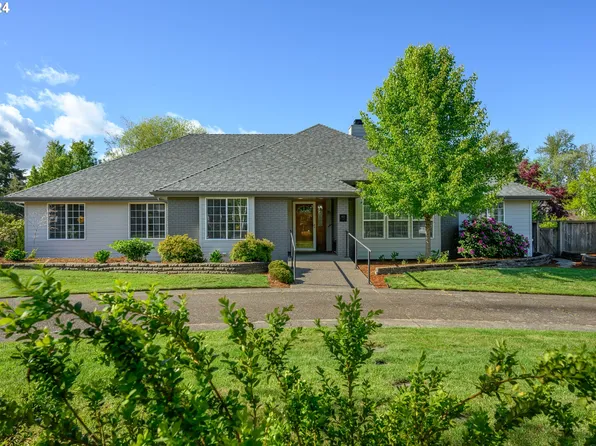 1915 NW Wallace Rd, McMinnville, OR 97128