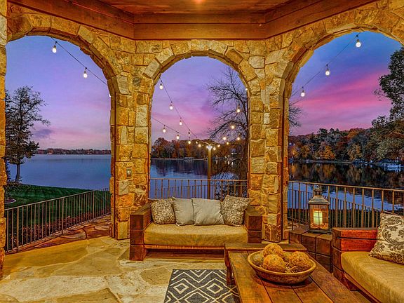 3rd image of 4680 Palmer Pointe Rd