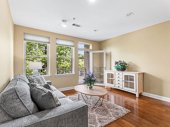 2nd image of 2-209 Harvest Dr