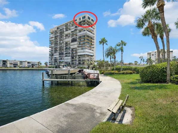 7400 Sun Island Dr S APT 802, South Pasadena, FL 33707