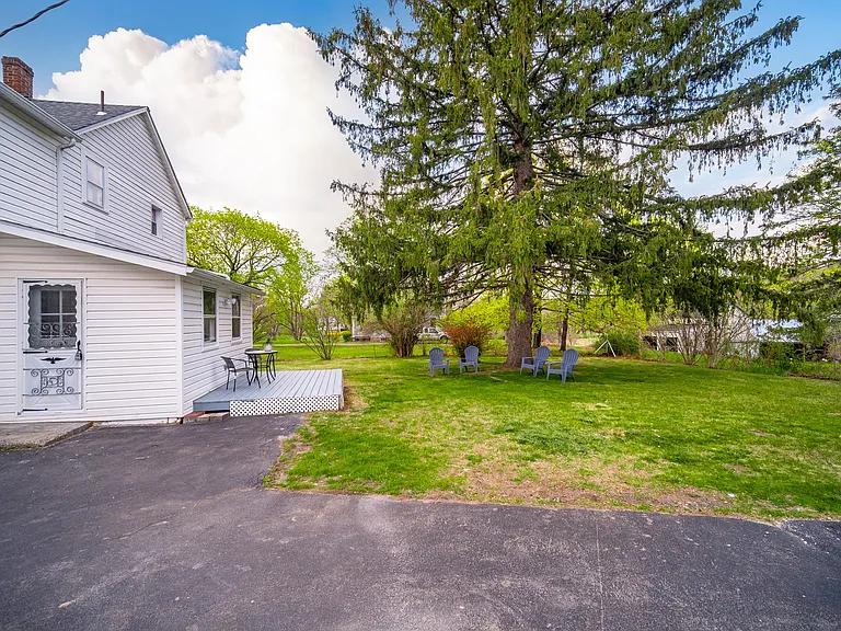 1792 Route 213 — Photo 43