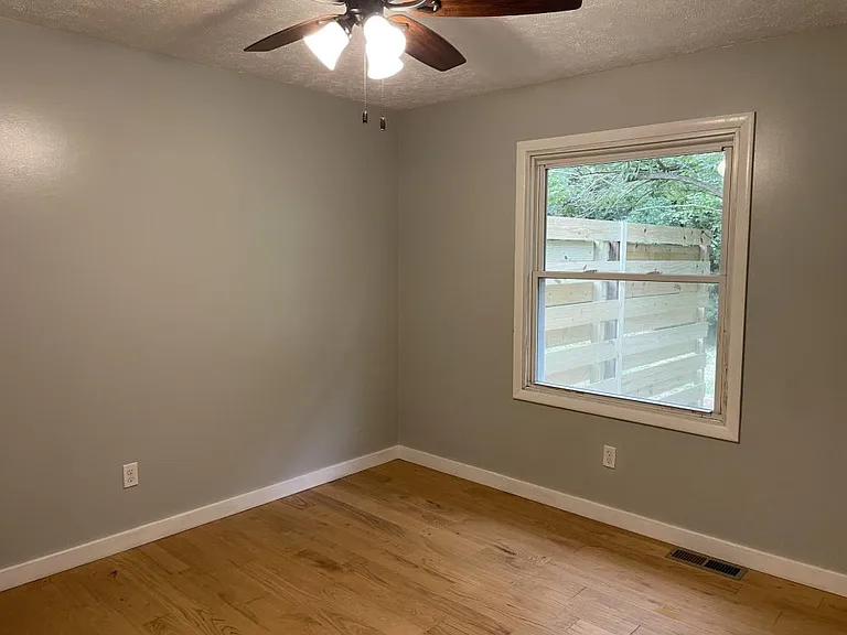3663 Park Ln — Photo 11
