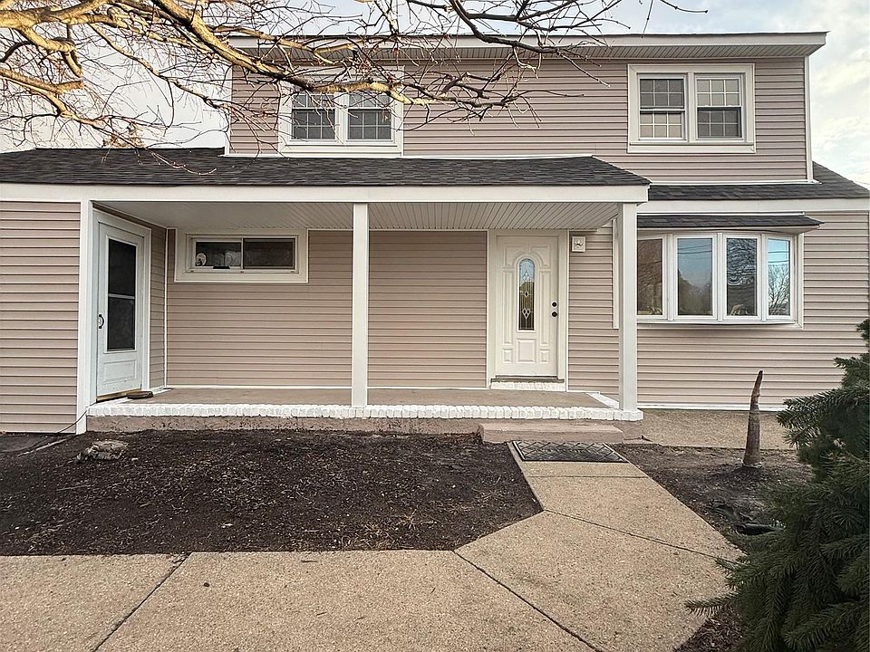 1st image of 152 Gracie Drive