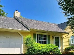 107 Colchester Ct, Chapel Hill, NC 27517