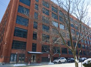 925 W Huron St APT 13, Chicago, IL 60642