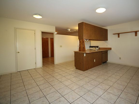 5th image of 101 Lullwater Dr APT 10