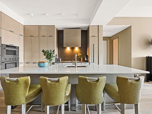 5th image of 90 Lexington Ave APT 10D