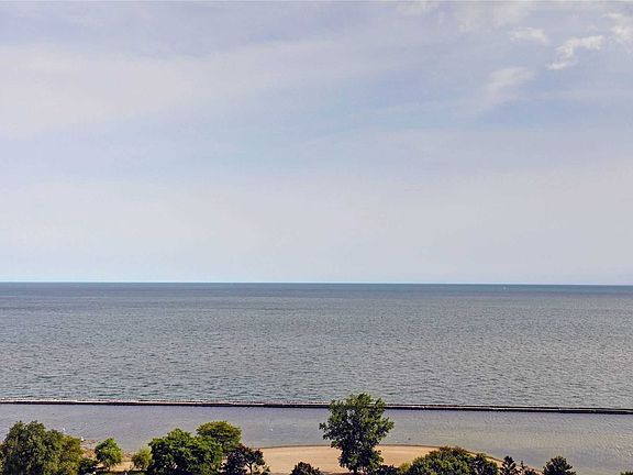 5th image of 1926 Lake Shore Blvd W #1808