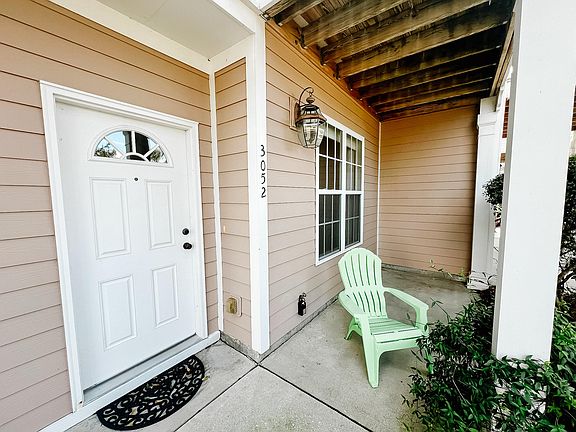 2nd image of 3052 Sugarberry Ln
