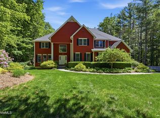 9 Eastbrook Ln, Pittsfield, MA 01201