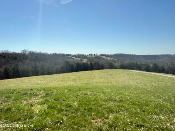 21 Tucker Ln, Springfield, KY 40069