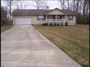 9562 Cherokee Trl, Crossville, TN 38572
