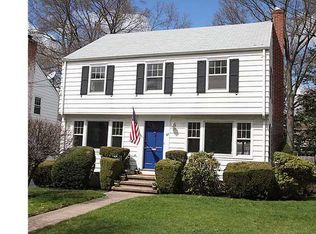 92 Spring Garden St, Hamden, CT 06517