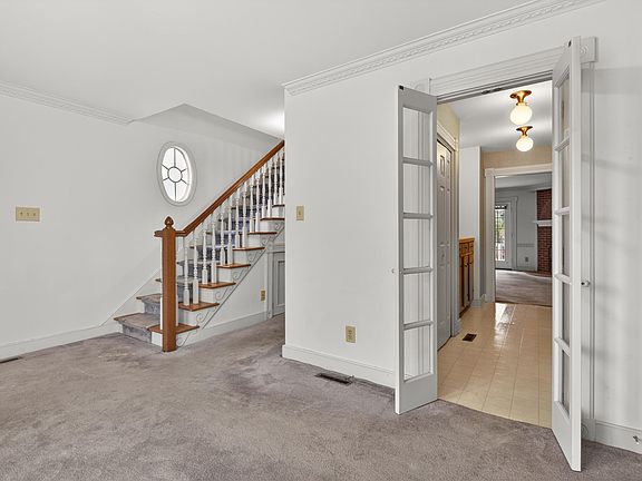 5th image of 2502 Chapel Hill Rd #B