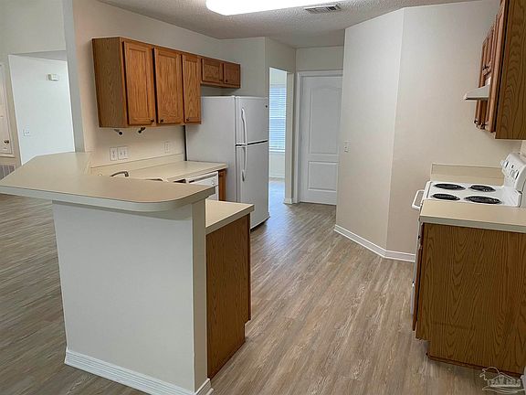 3rd image of 5943 Ashton Woods Cir