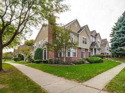 1268 Georgetown Way, Vernon Hills, IL, 60061