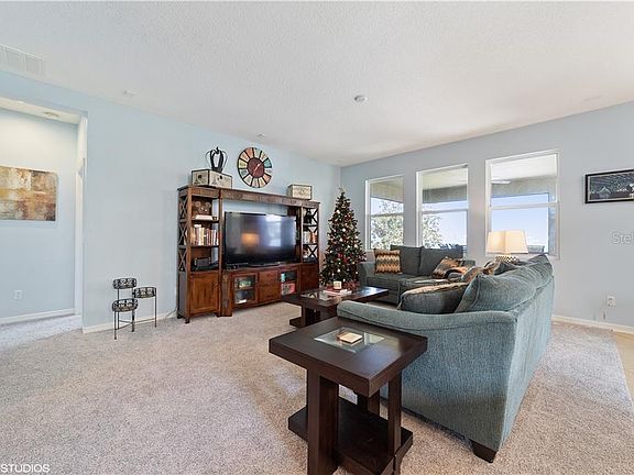 3rd image of 275 Blue Cypress Dr
